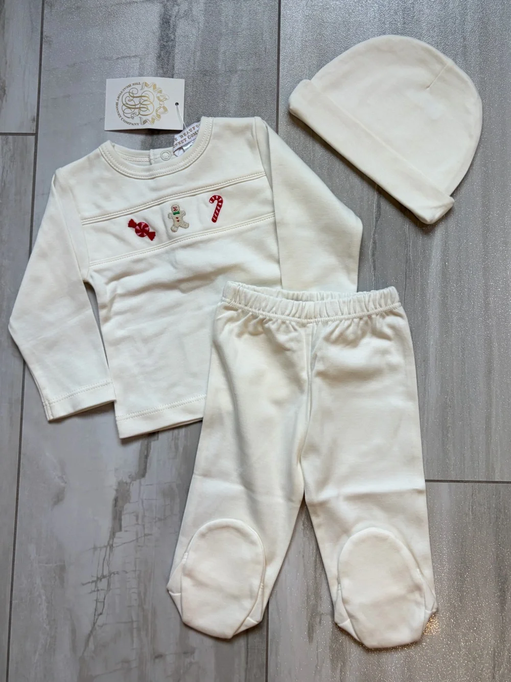 NWT TBBC Cream Festive Pima Cotton Harts Hold Me Embroidered Set Unisex 0-3M